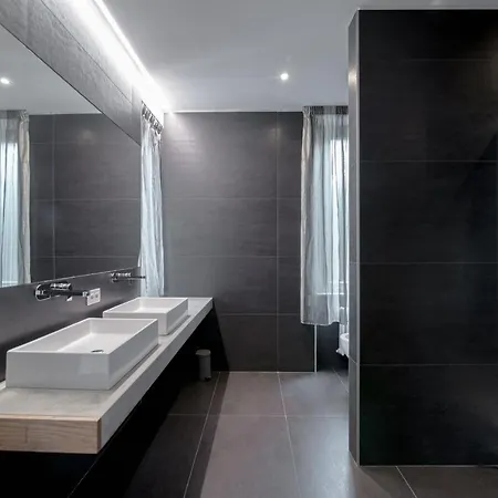 Maraini Lake View - Sauna & Jacuzzi Villa