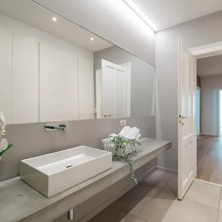 Maraini Lake View - Sauna & Jacuzzi *